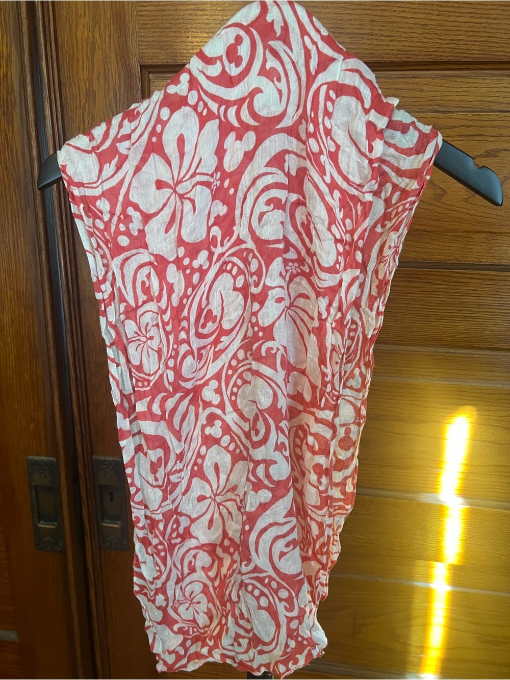 Lightweight Red and White Hawaiian Mickey Paisley Scarf - Picture 4 of 4